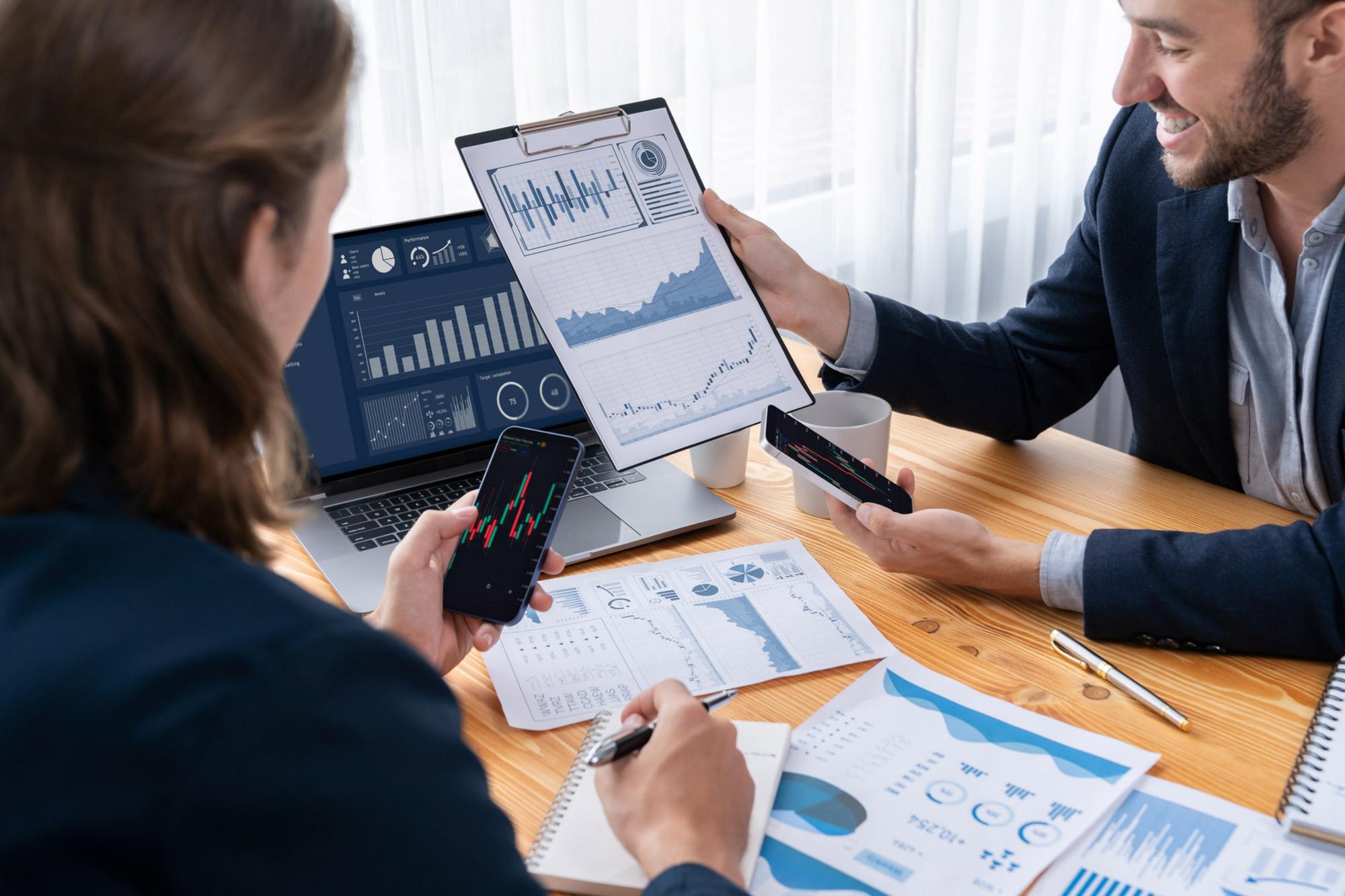 Consultoria empresarial estratégica para otimização de processos e crescimento organizacional